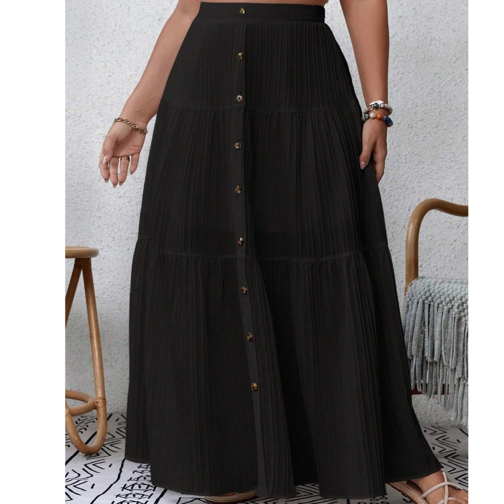 Plus Solid Button Detail Stretchy Waist Maxi Skirt - Picture 6 of 8